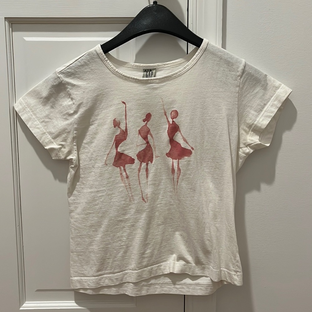 Vintage GAP large kids/womens white T-shirt with dancing ballerina design
